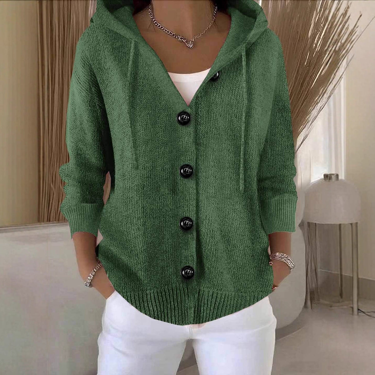 Cardigan ample femme en tricot avec capuche – doux, chaud et élégant pour le quotidien
