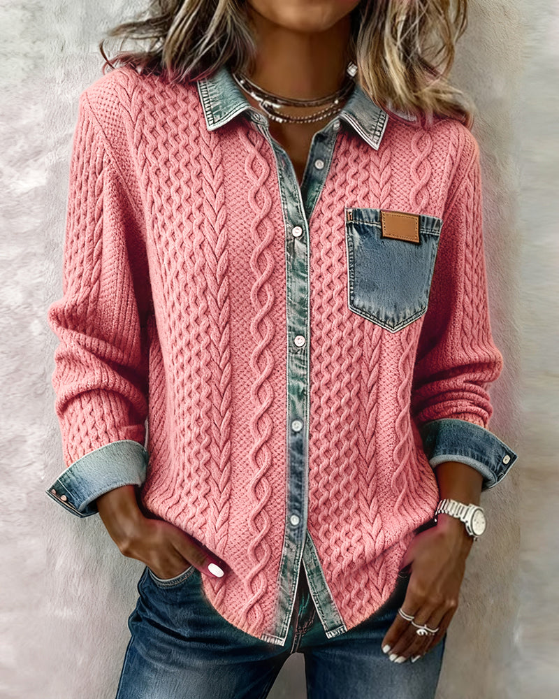 Chemise en maille torsadée avec détails denim pour femme chic et confortable