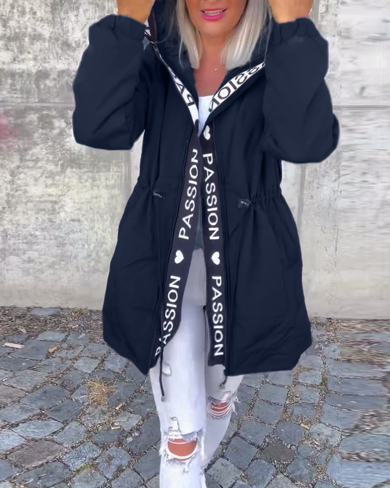 Trench-coat long à capuche femme – Léger, coupe ample, style moderne