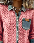 Chemise en maille torsadée avec détails denim pour femme chic et confortable
