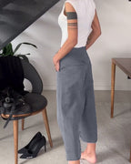 Pantalon femme asymétrique à jambes larges