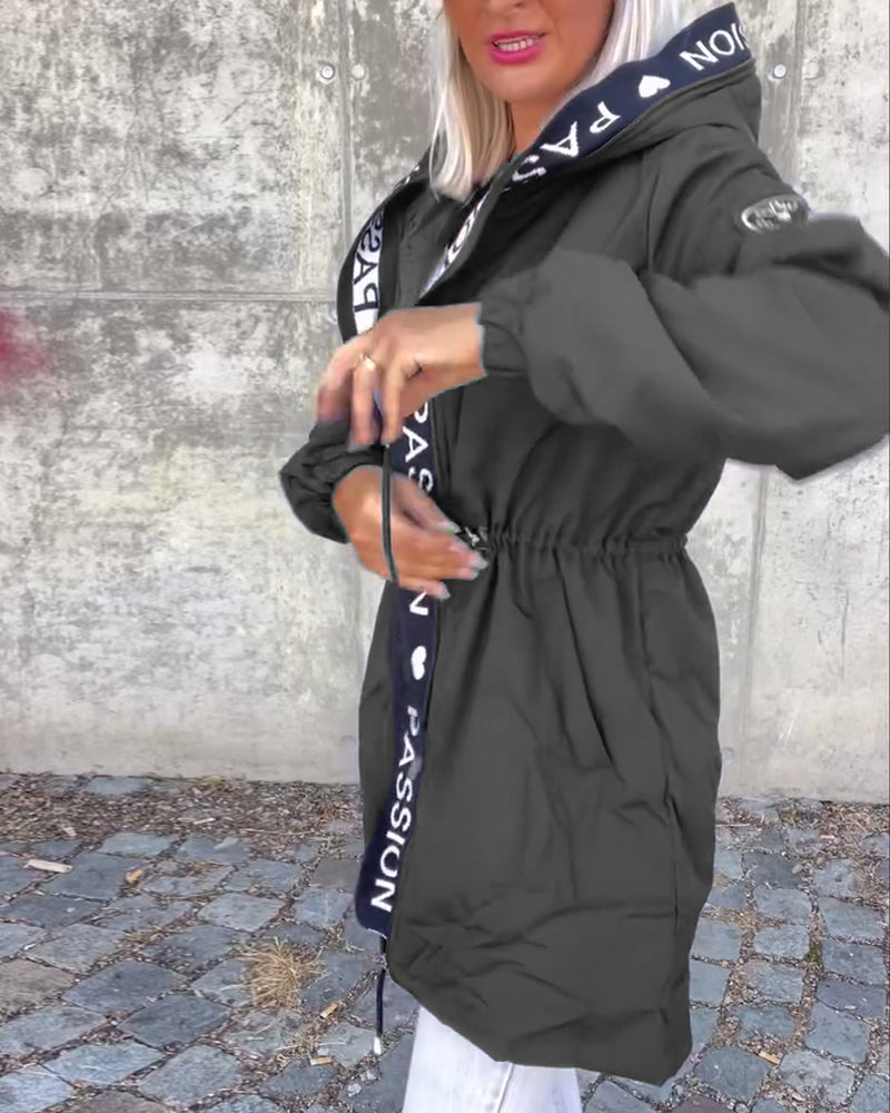 Trench-coat long à capuche femme – Léger, coupe ample, style moderne