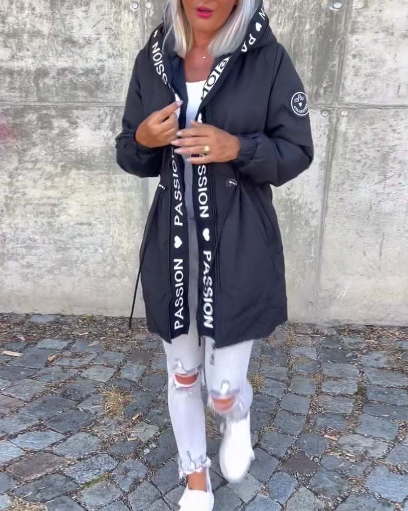 Trench-coat long à capuche femme – Léger, coupe ample, style moderne