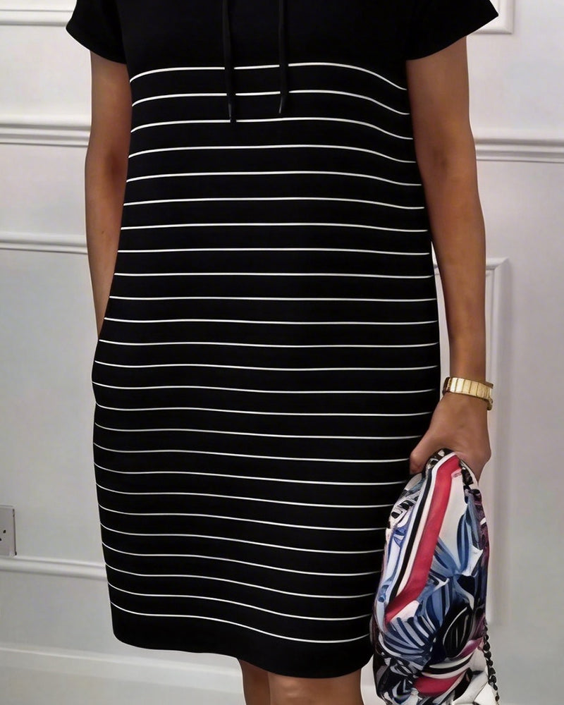 Robe Femme Décontractée à Capuche Rayée Manches Courtes Coupe Droite
