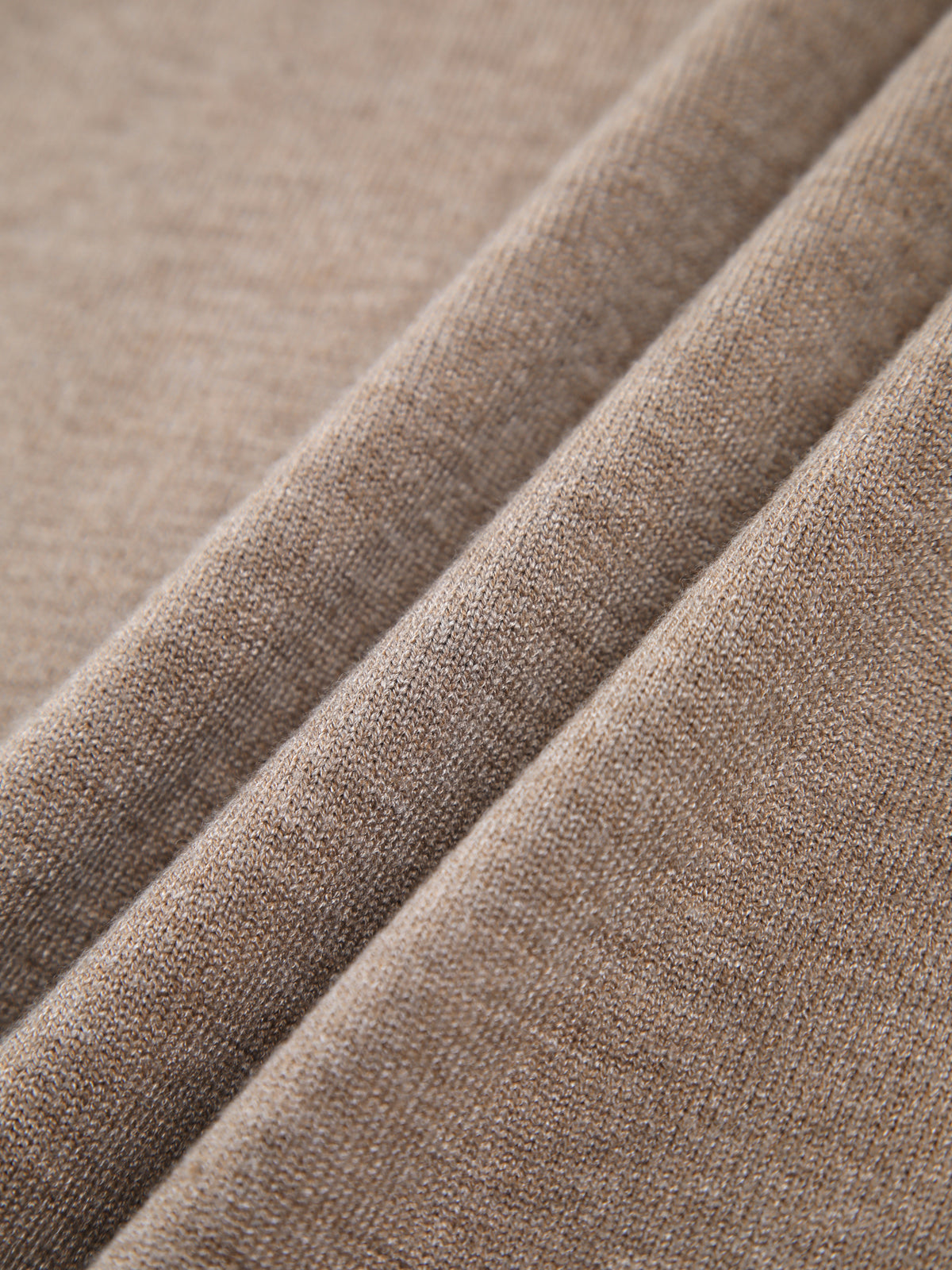 Pull Femme Col Polo en Maille – Élégance Décontractée