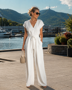 Combinaison femme à col V avec ceinture et pantalon large