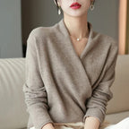 Pull Cache-Cœur Femme Col V en Maille Élégante