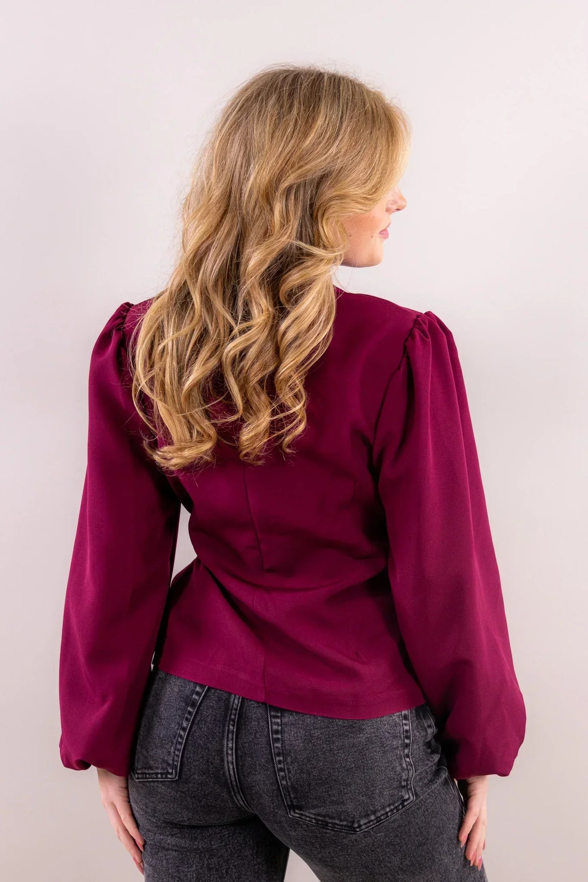Blazer Femme Élégante à Manches Amples Chic Moderne et Allure Raffinée