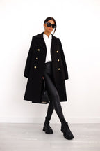 Manteau femme long à boutons coupe élégante en laine mélangée usage urbain