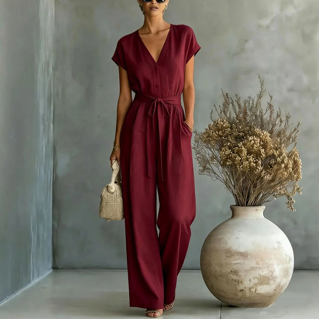 Combinaison femme à col V avec ceinture et pantalon large