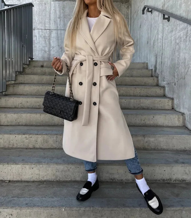 Manteau femme long ceinturé coupe ajustée laine mélangée usage quotidien