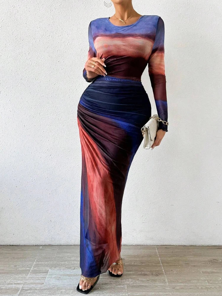 Robe Maxi Femme Ajustée Imprimée Col Rond pour Silhouette Élégante et Style Glamour