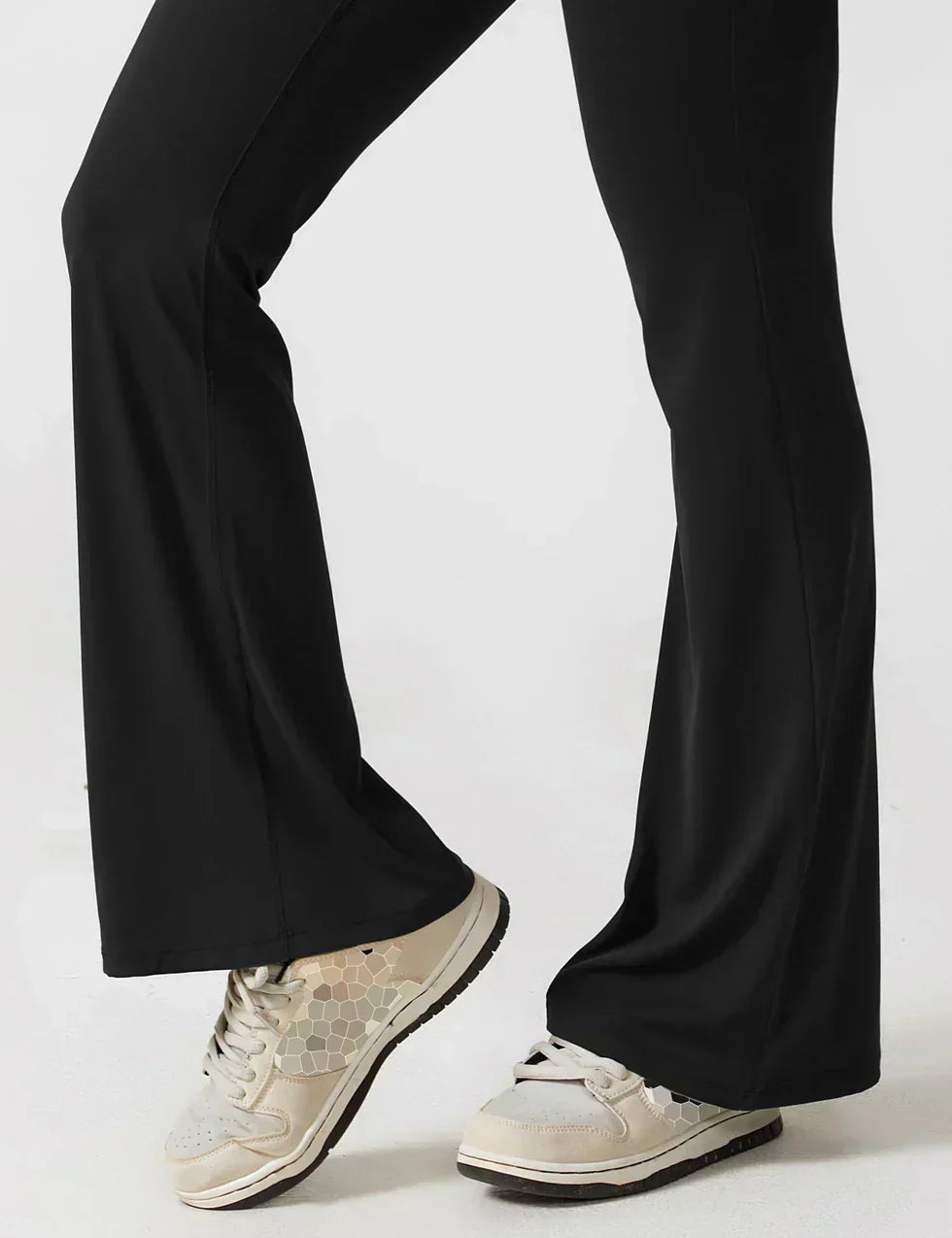 Combinaison flare femme dos ouvert – combinaison sculptante extensible pour sport et loisirs