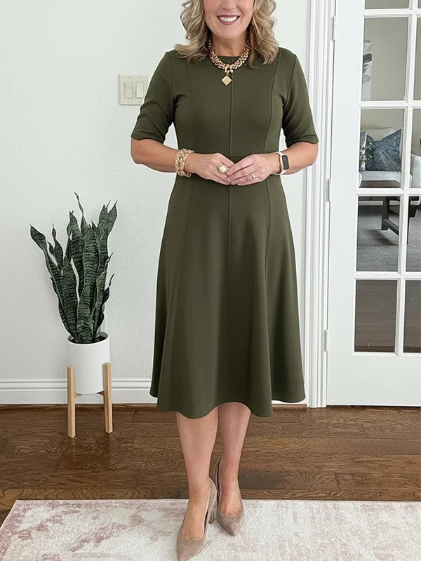 Robe Midi Femme Évasée Col Rond pour Style Élégant et Silhouette Féminine