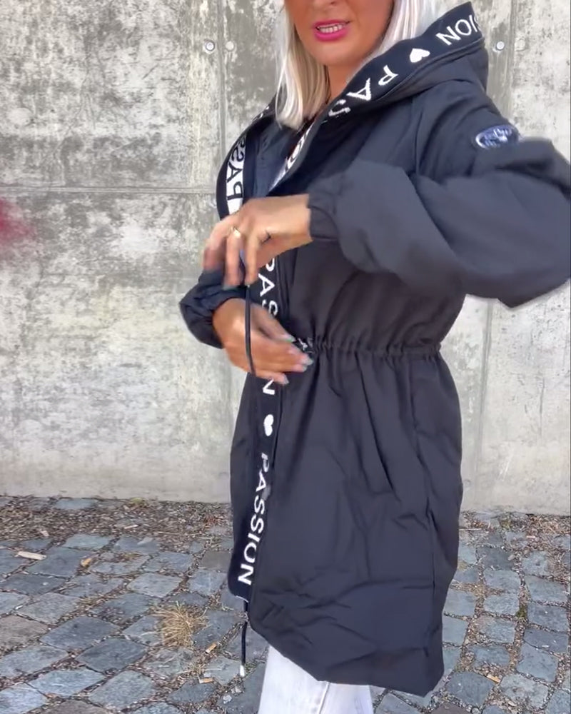 Trench-coat long à capuche femme – Léger, coupe ample, style moderne
