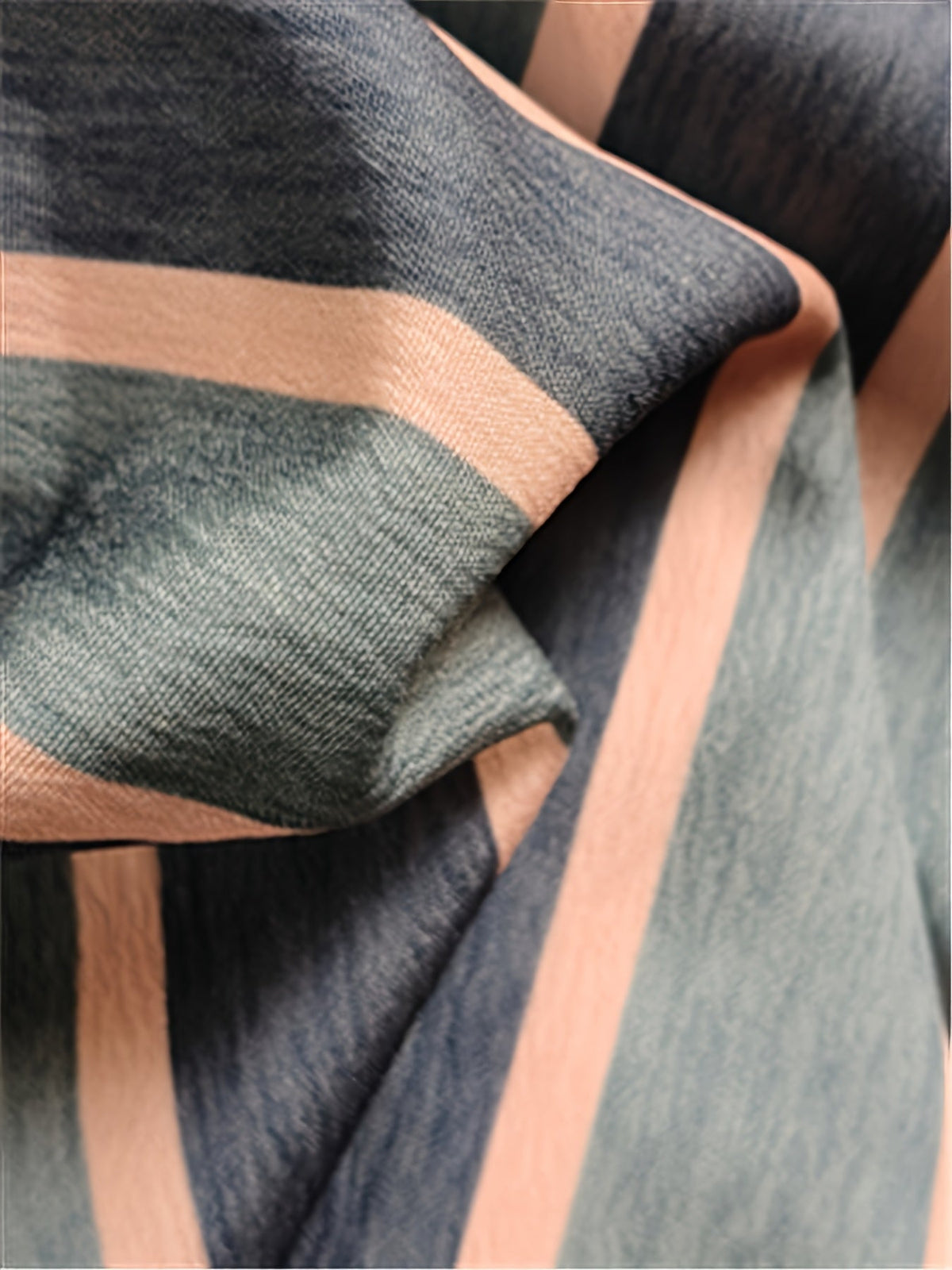 Chemise Femme Rayée Manches Longues Boutonnée Coupe Décontractée