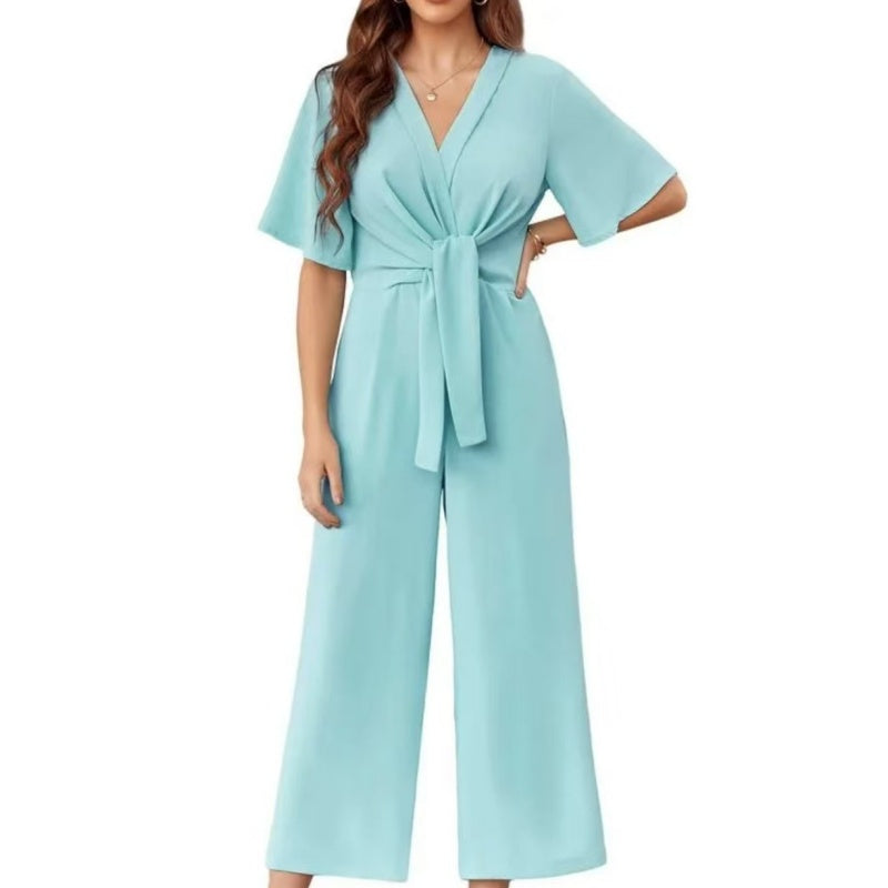 Combinaison femme élégante à jambes larges avec ceinture nouée