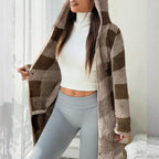 Veste femme longue à carreaux avec capuche – style cosy automne hiver