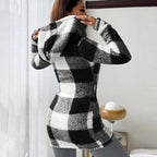 Veste femme longue à carreaux avec capuche – style cosy automne hiver