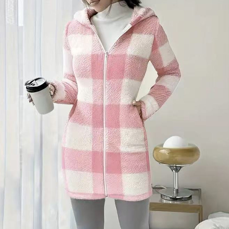 Veste femme longue à carreaux avec capuche – style cosy automne hiver