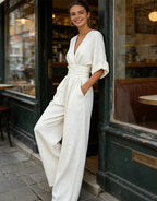 Combinaison femme à décolleté en V et pantalon fluide