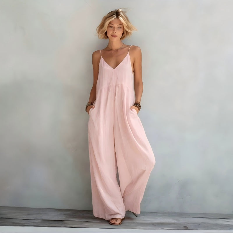 Combinaison femme à bretelles fines et jambes larges